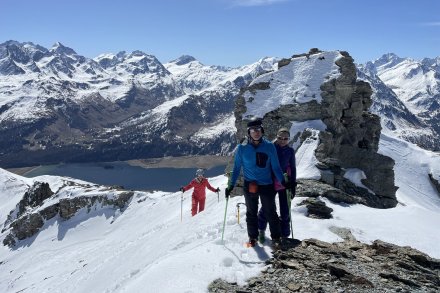 spodaj jezero Silvaplana, zadaj pogorje Bernina