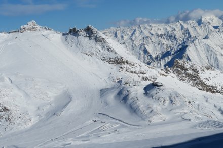 Hintertux, na 3250 metrih najvišja točka smučišča -  Gefrorene Wand.