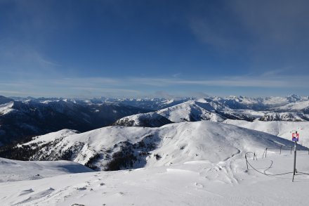 Pogled z vrha na zahod